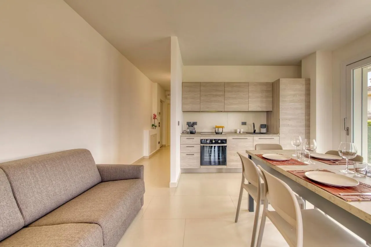 Apartmentsgarda - Le Terrazze Del Garda Residence Lazise