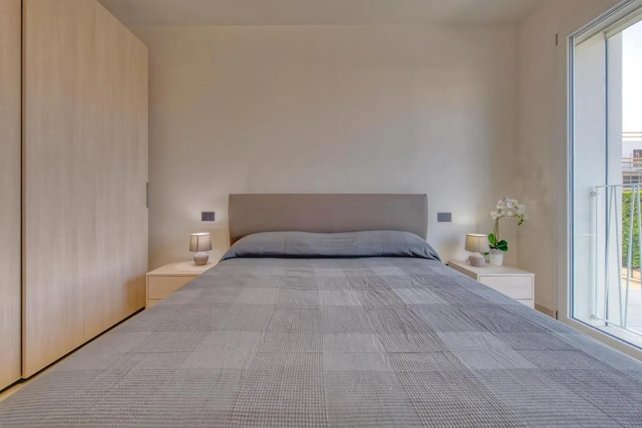 Apartment Apartmentsgarda - Le Terrazze Del Garda Residence Lazise